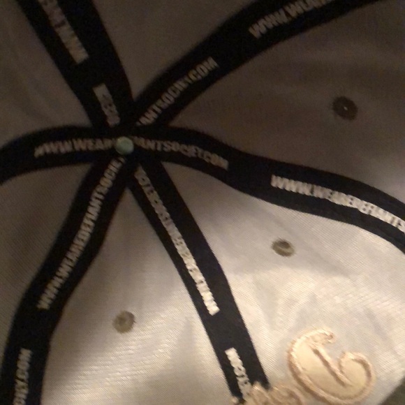 Green suede Defiant cap - Picture 3 of 4